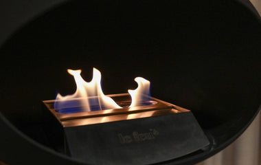 Hoe steek ik een bio-ethanol haard aan?